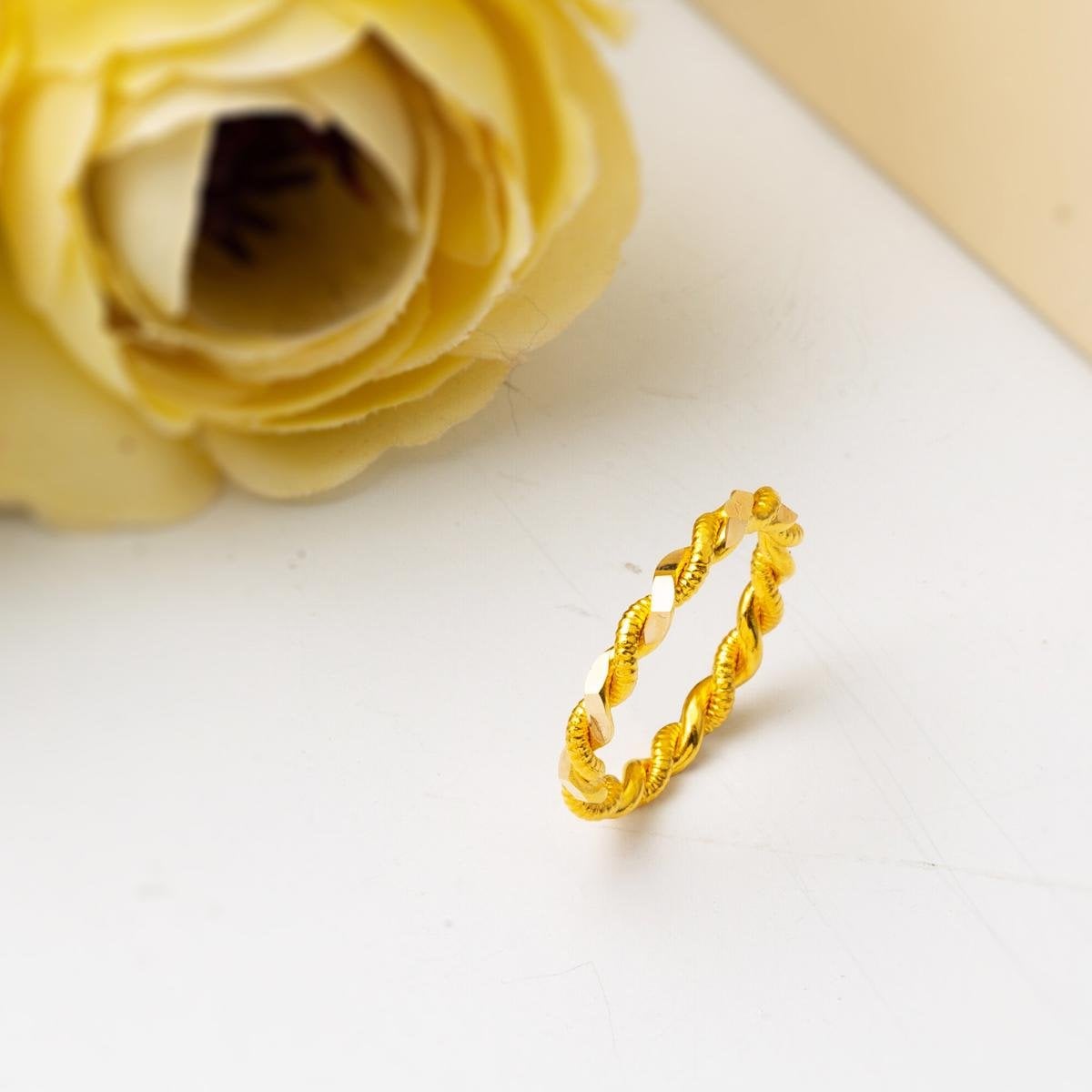 14K Yellow Gold Twisted Ring