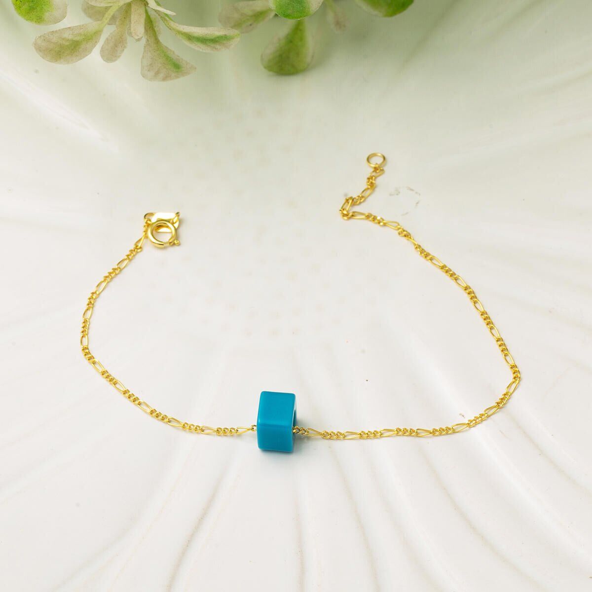 14K Yellow Gold Figaro Chain Bracelet