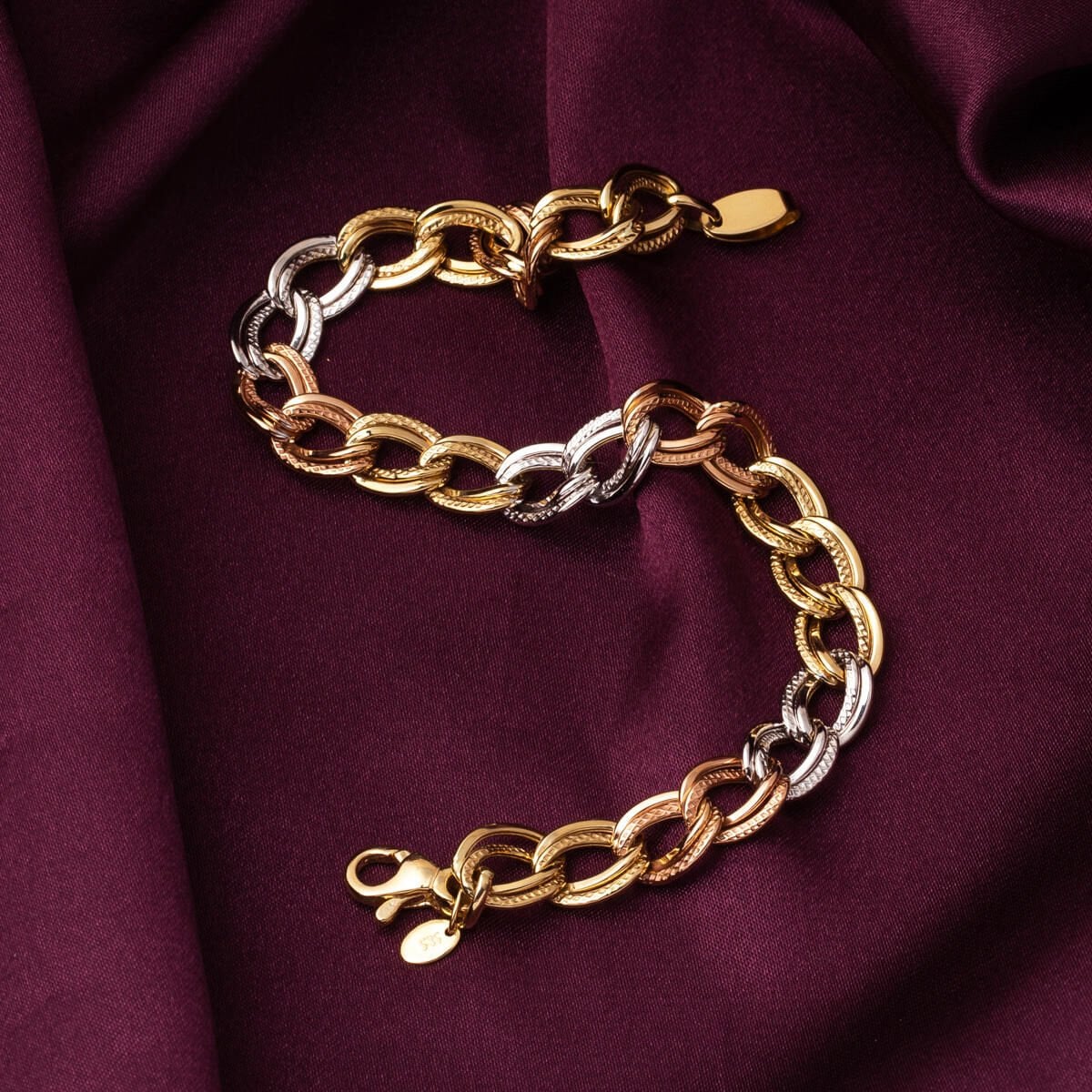 14K Yellow Gold Hoop Trendy Bracelet