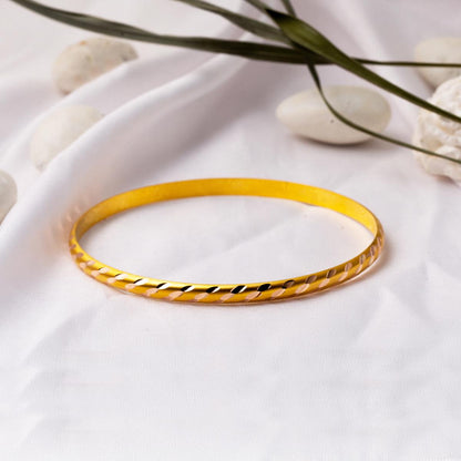 14K Yellow Gold Gift Bangle