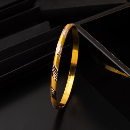 14K Yellow Gold Gift Bangle (3.6 g)