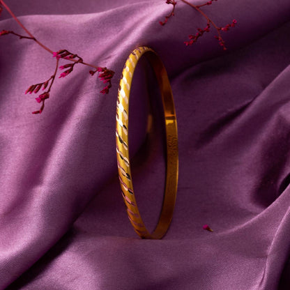 14K Yellow Gold Gift Bangle