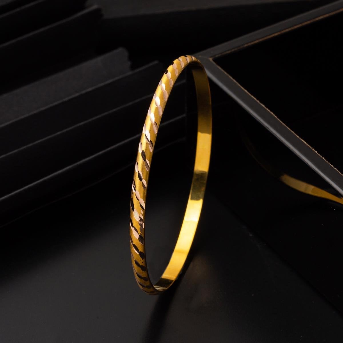 14K Yellow Gold Gift Bangle