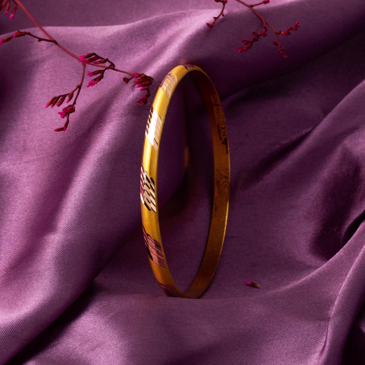 14K Yellow Gold Gift Bangle (3.6 g)