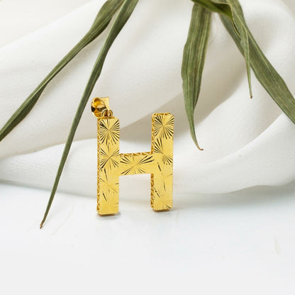 14K Yellow Gold Engraved Initial H Pendant