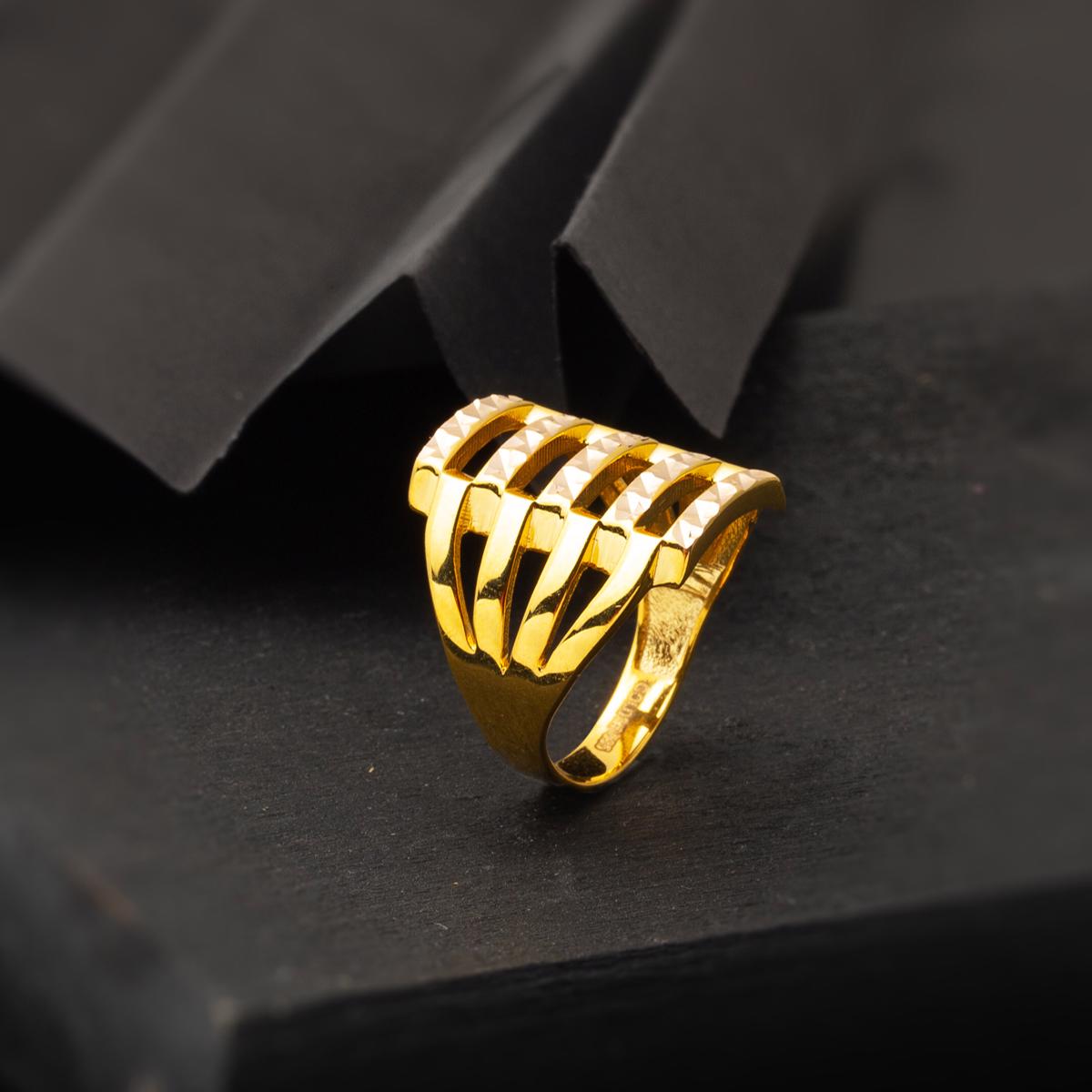 14K Yellow Gold Ribbed Ring 4.56 g | Goldia.com