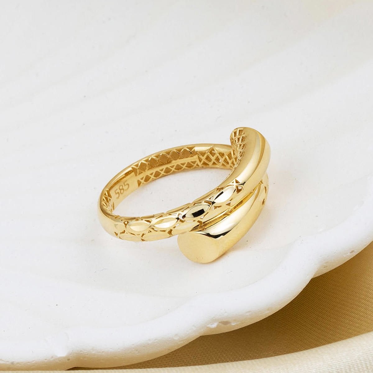 14K Yellow Gold Modern Design Ring