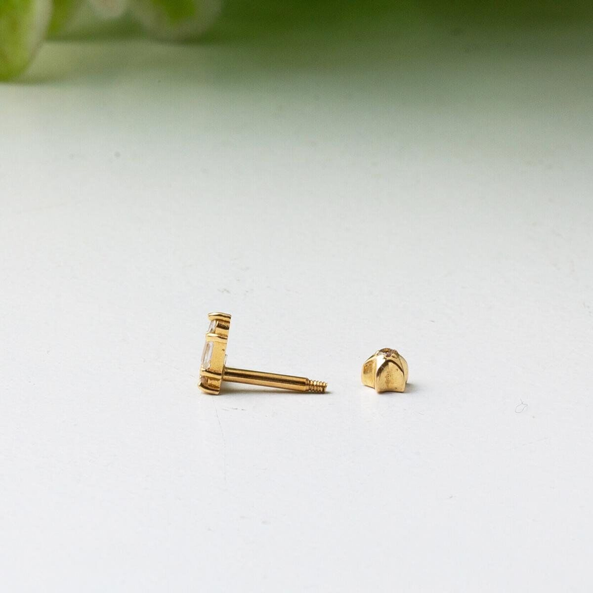 14K Yellow Gold Tragus Piercing Earrings (0.49 g)