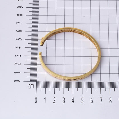 14K Yellow Gold Screw Detail Hinged Cuff Bangle