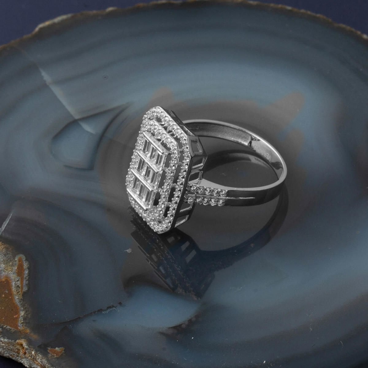 14K White Gold Baguette Cubic Zirconia Ring (2.71 g)