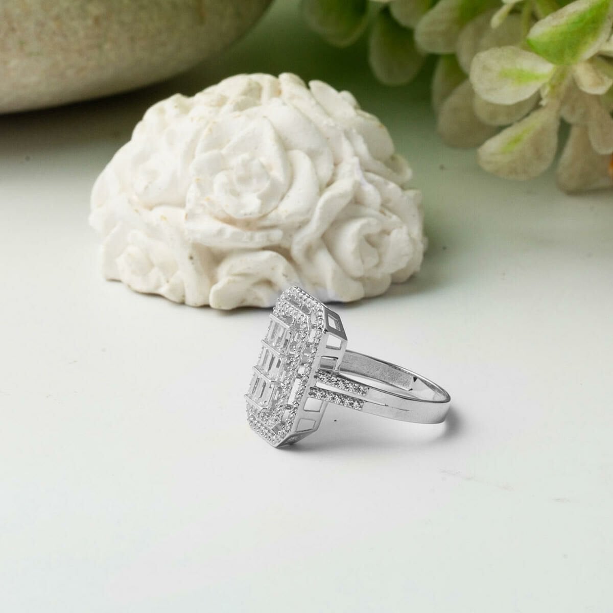 14K White Gold Baguette Cubic Zirconia Ring (2.71 g)