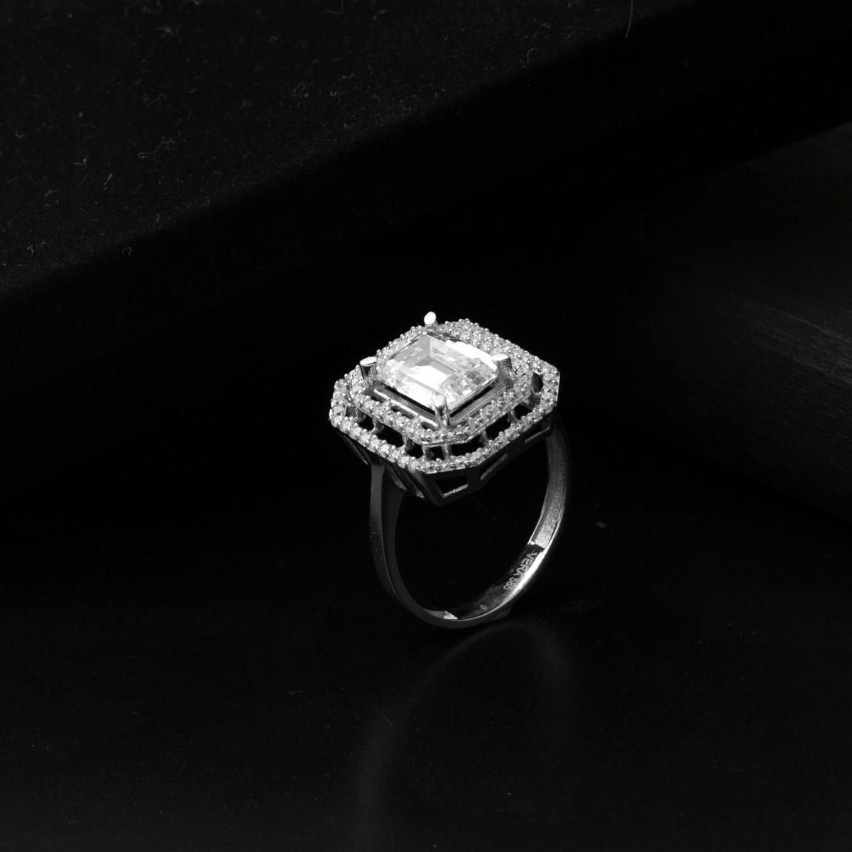 14K White Gold Baguette Cubic Zirconia Ring (4.08 g)