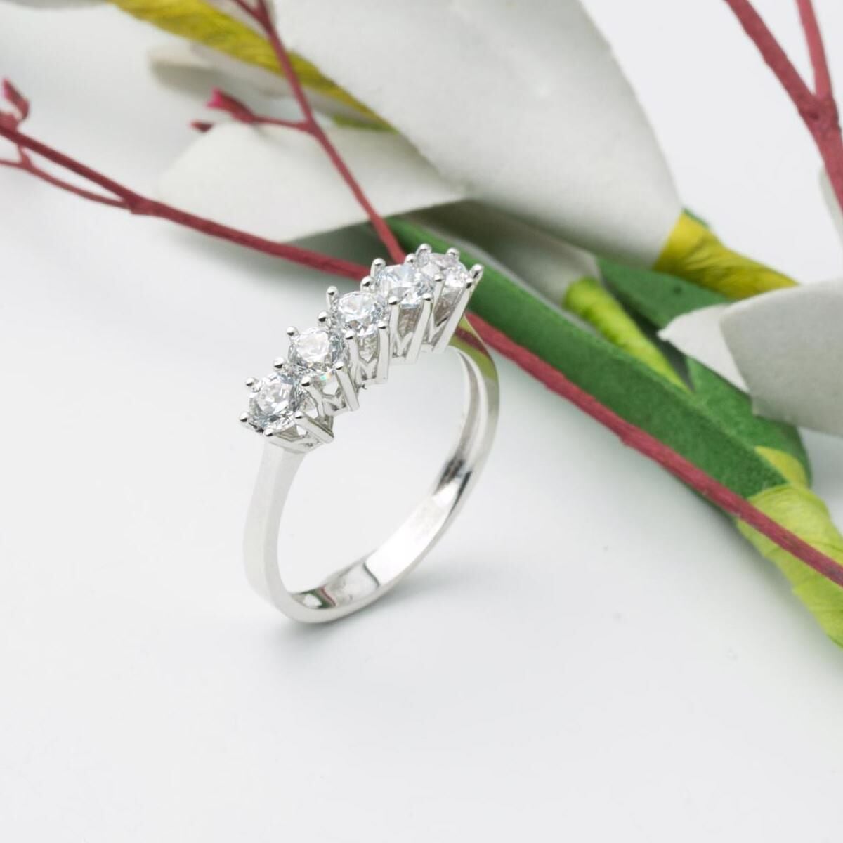14K White Gold Five Stone Cubic Zirconia Ring (2.43 g)