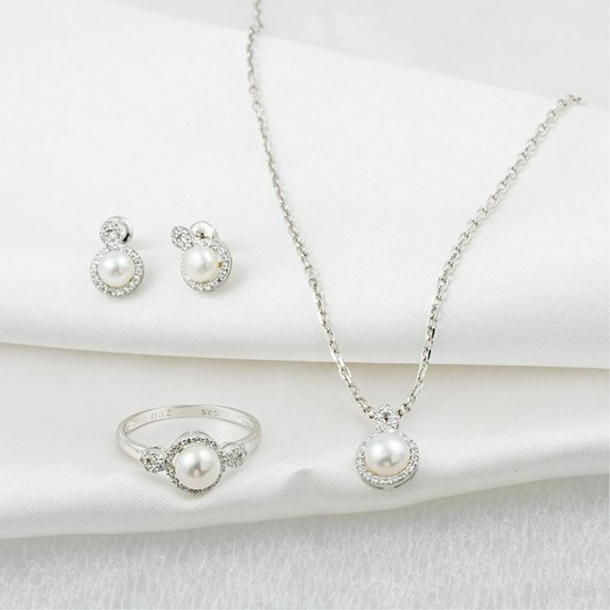 14K White Gold Engagement Pearl Jewelry Set