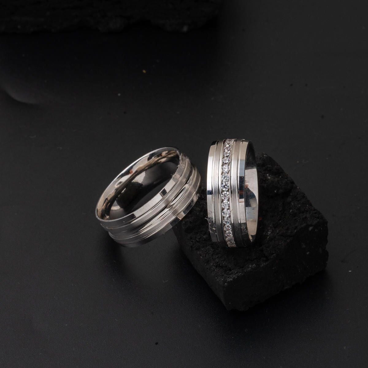 14K White Gold Women's Cubic Zirconia Wedding Band Ring