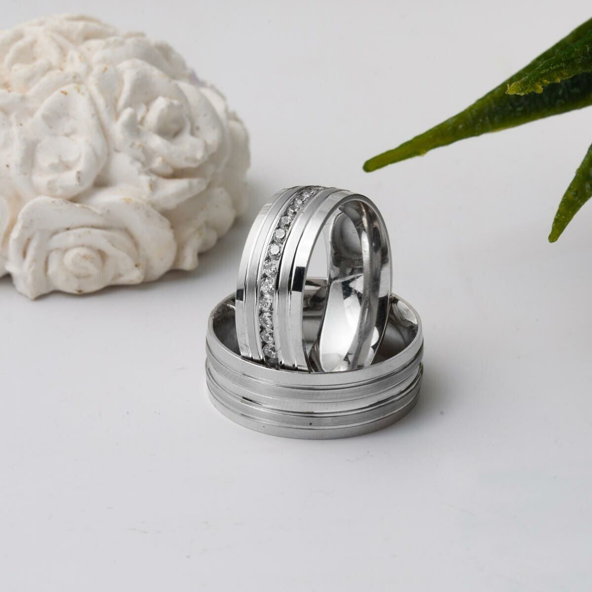 14K White Gold Women's Cubic Zirconia Wedding Band Ring