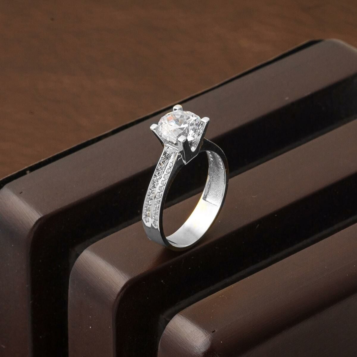 14K White Gold Solitaire Cubic Zirconia Ring (3.69 g)