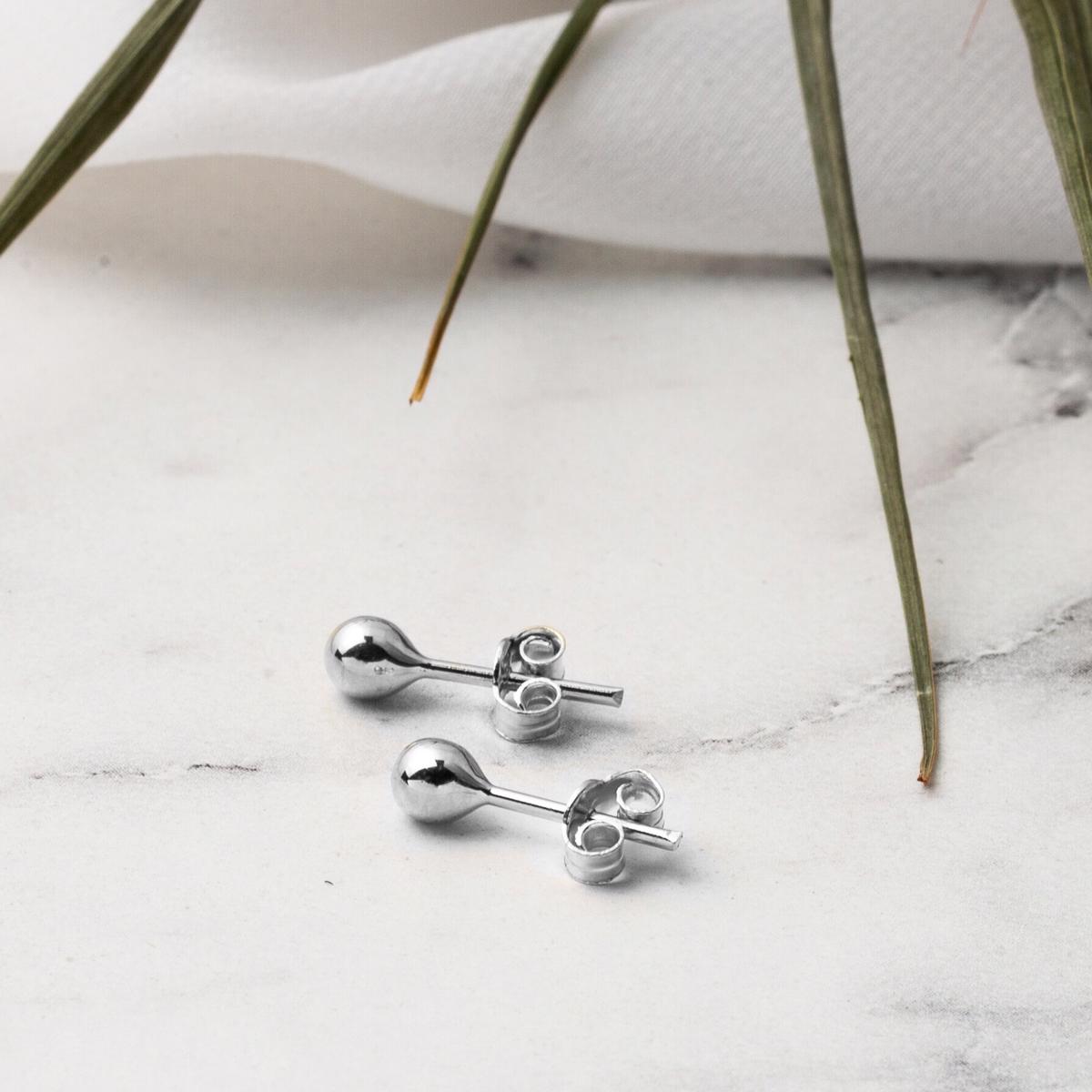 14K White Gold 4 mm Ball Earrings