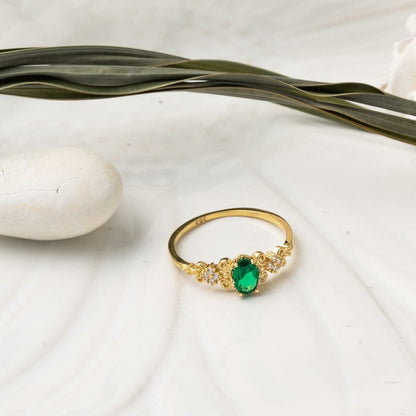 14K Yellow Gold Flower Motif Green Cubic Zirconia Ring