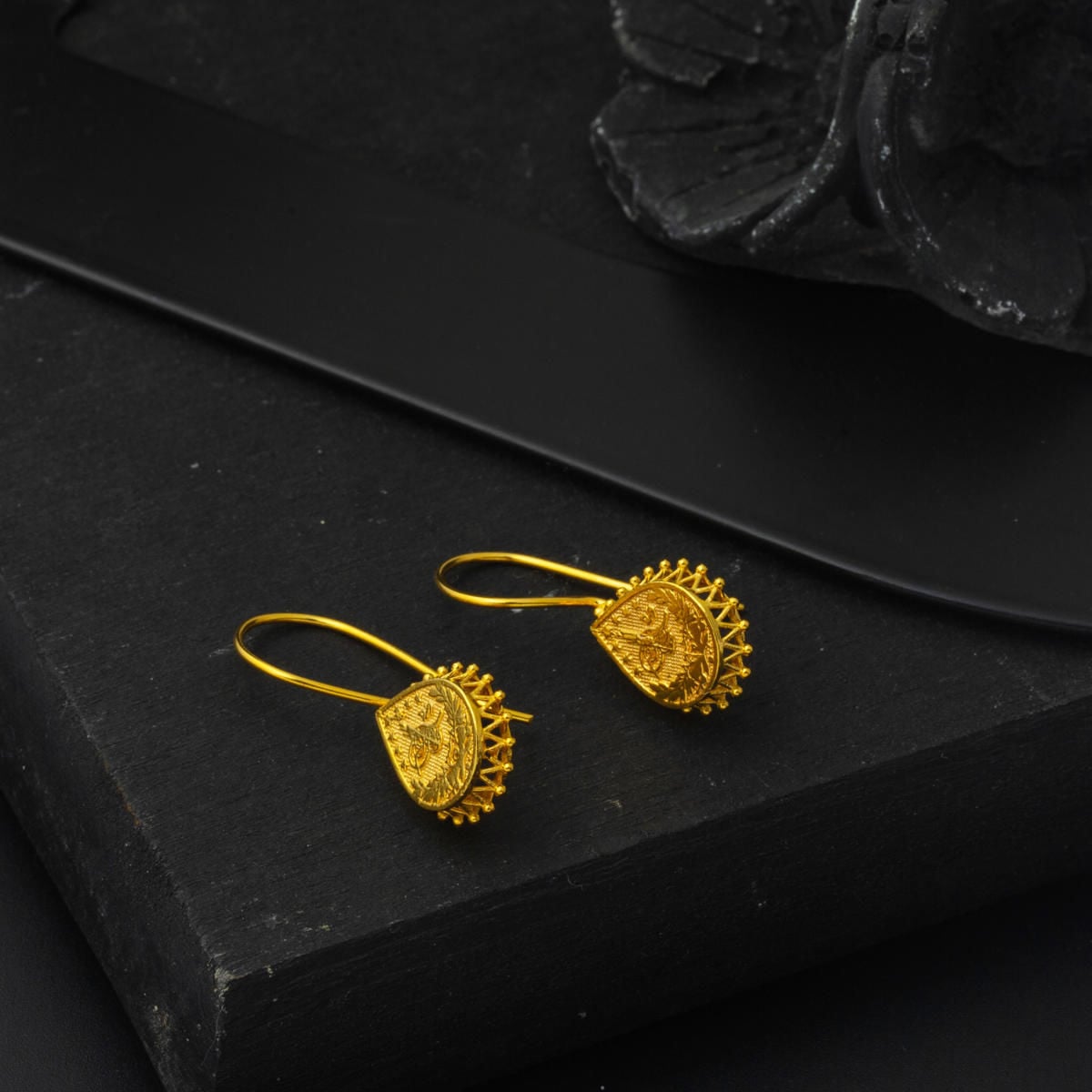 14K Yellow Gold Teardrop Ottoman Tughra Earrings