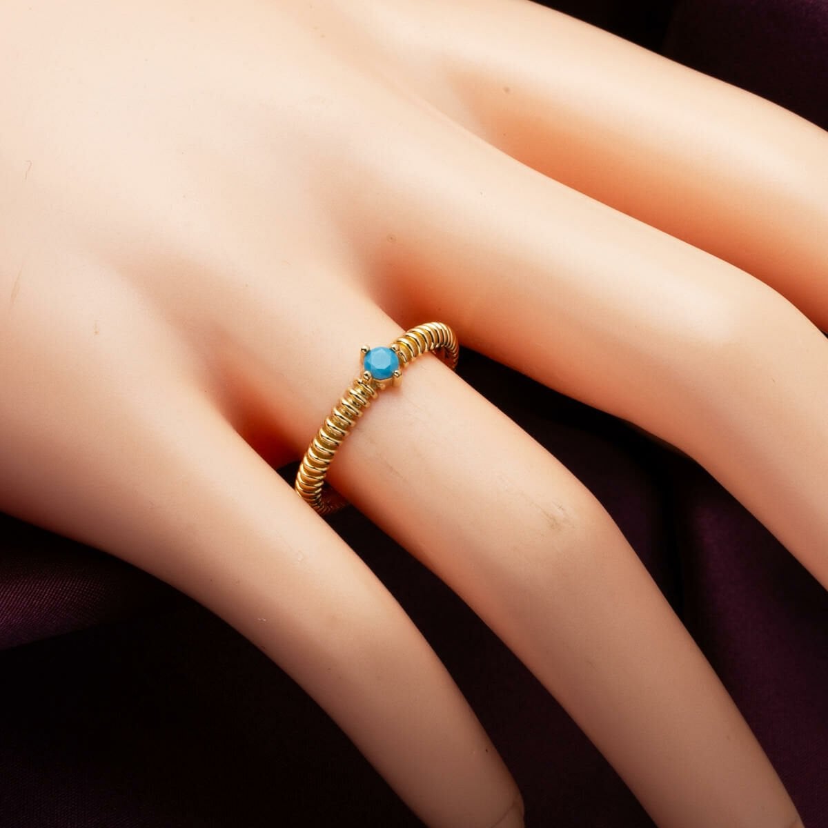 14K Yellow Gold Turquoise Ring
