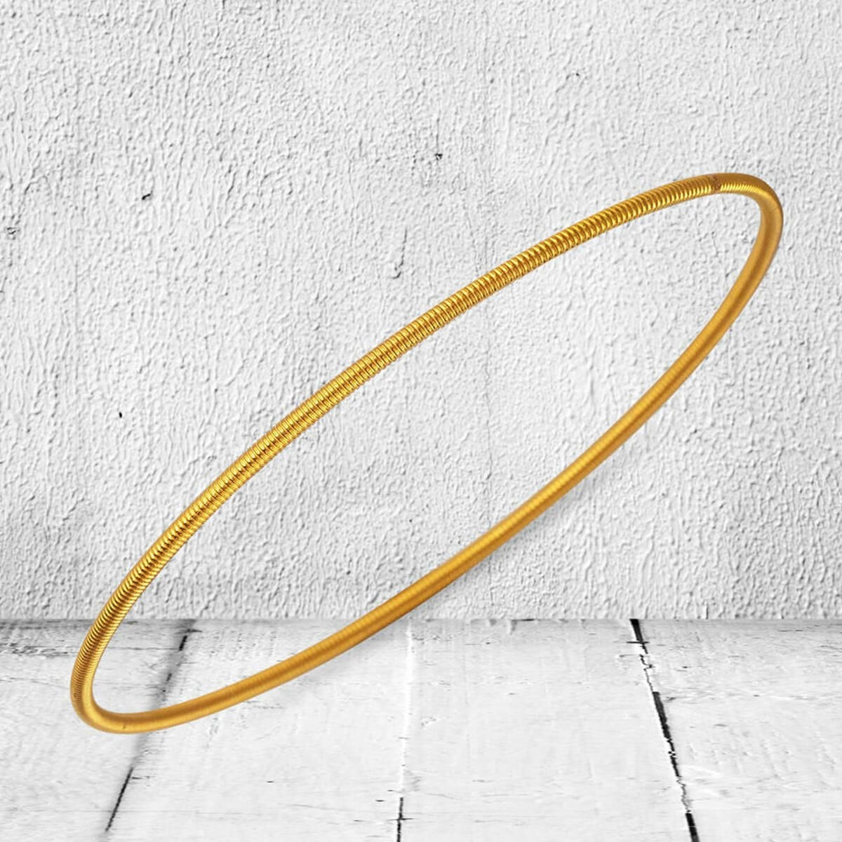 14K Yellow Gold Ajda Ribbed Bangle (8 g)