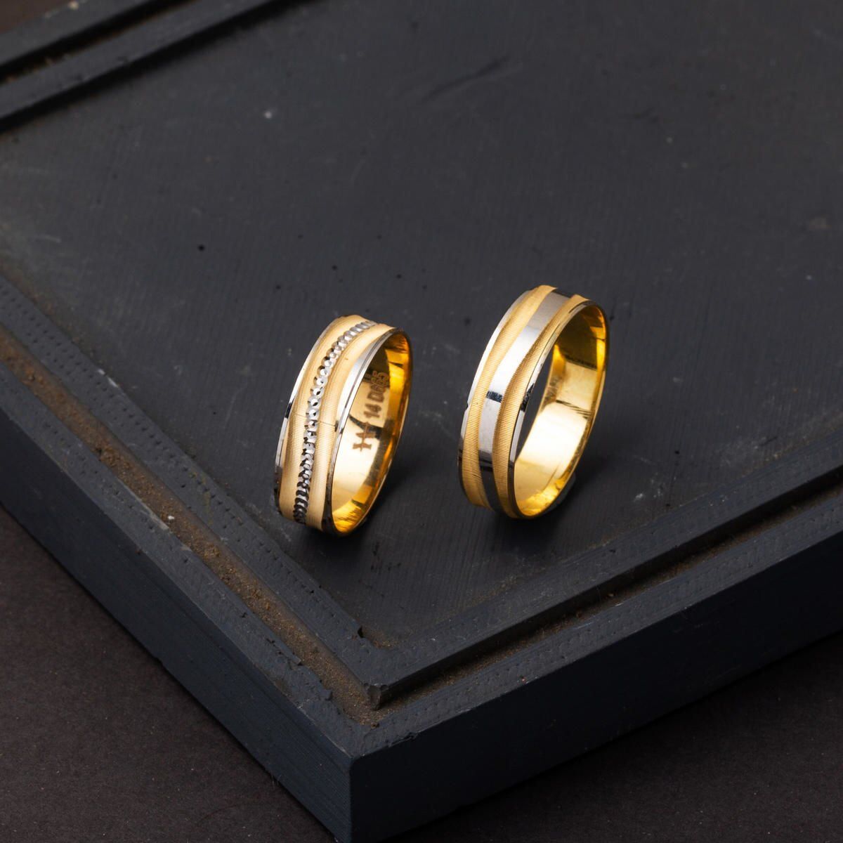 14K Yellow Gold Two-Tone Men's Wedding Band