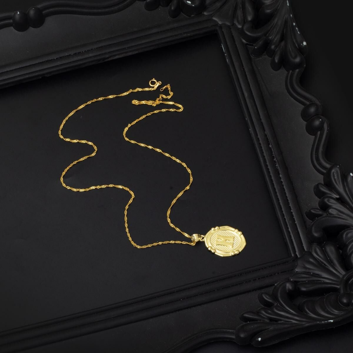 14K Yellow Gold Italian Initial H Necklace