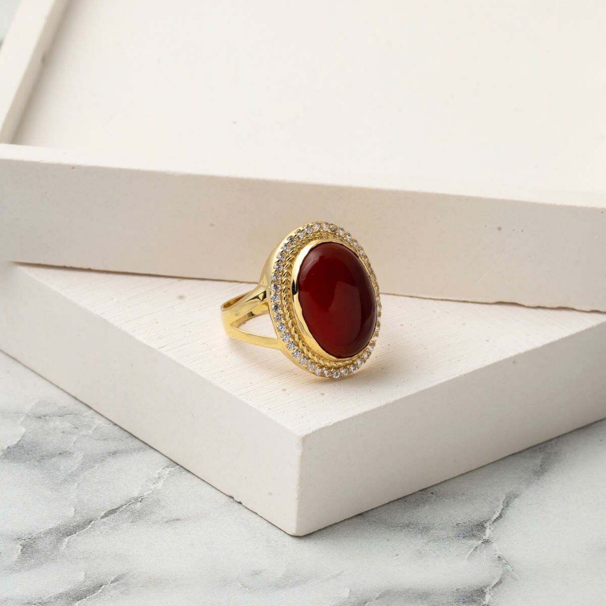 14K Yellow Gold Red Agate Ring
