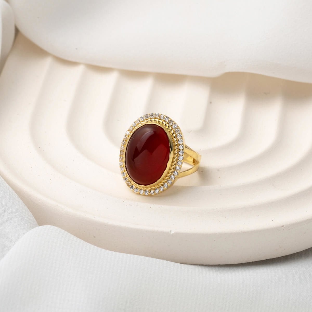 14K Yellow Gold Red Agate Ring