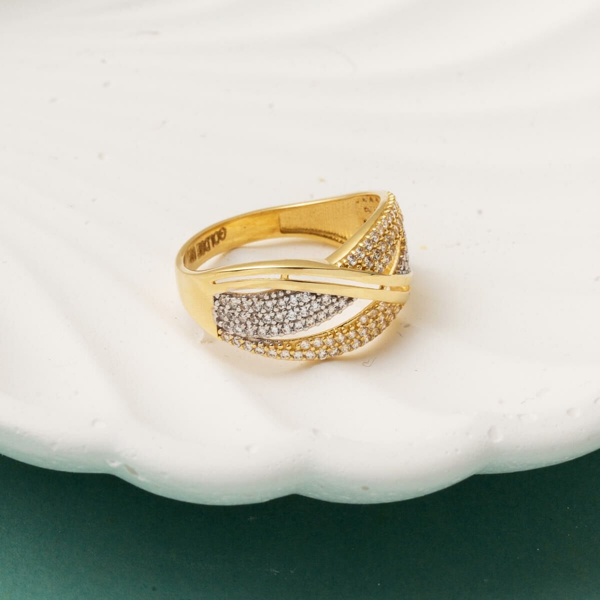 14K Yellow Gold Meltem Cubic Zirconia Ring
