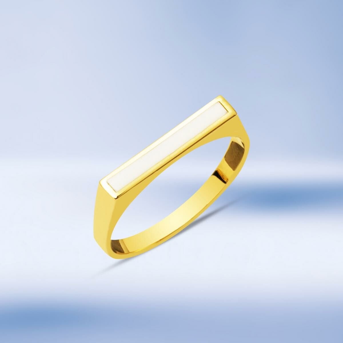 14K Yellow Gold Design Enamel Ring