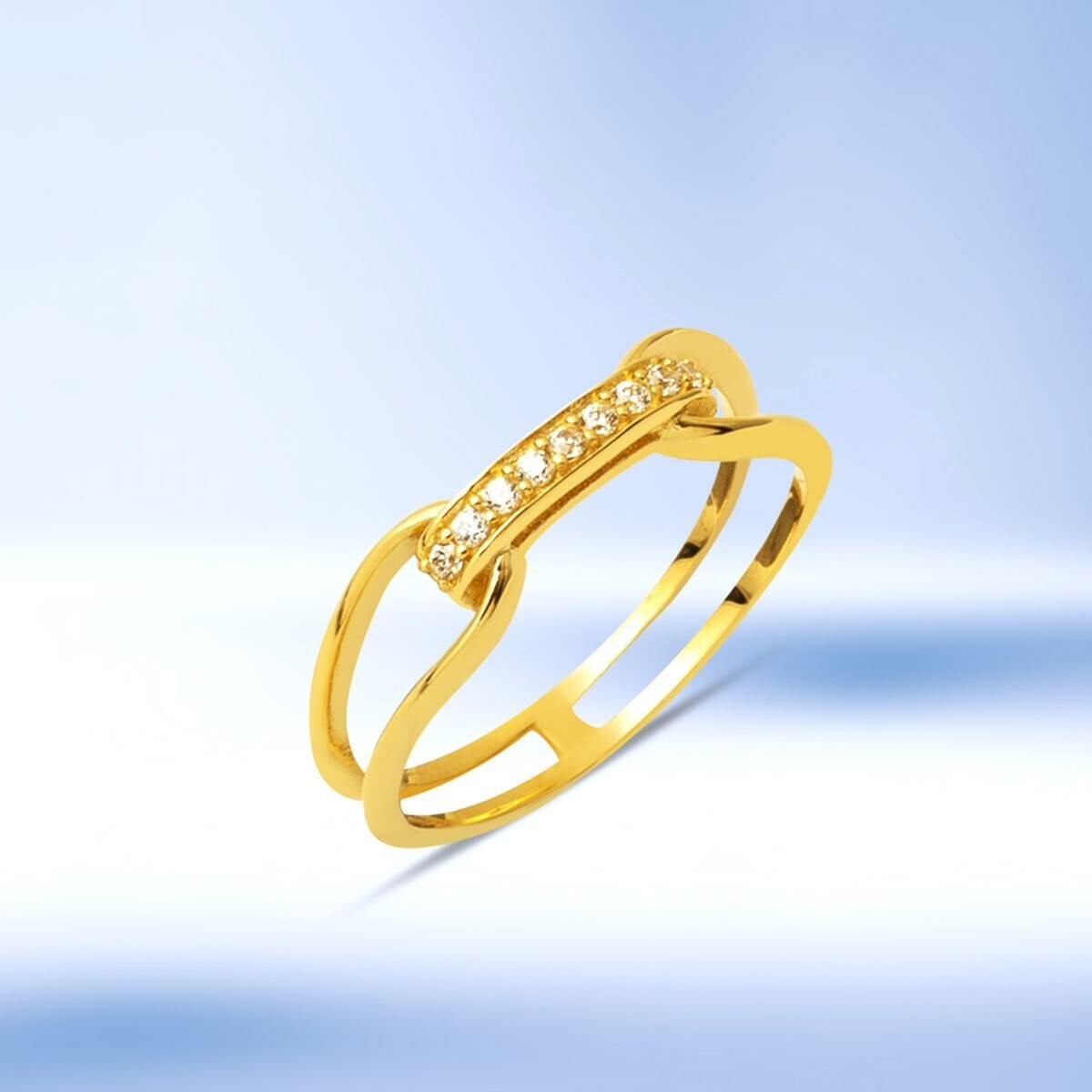 14K Yellow Gold Minimalist Cubic Zirconia Ring