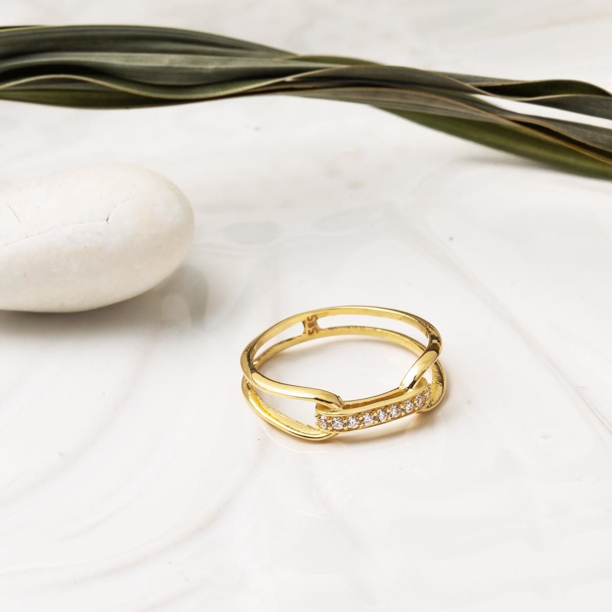 14K Yellow Gold Minimalist Cubic Zirconia Ring