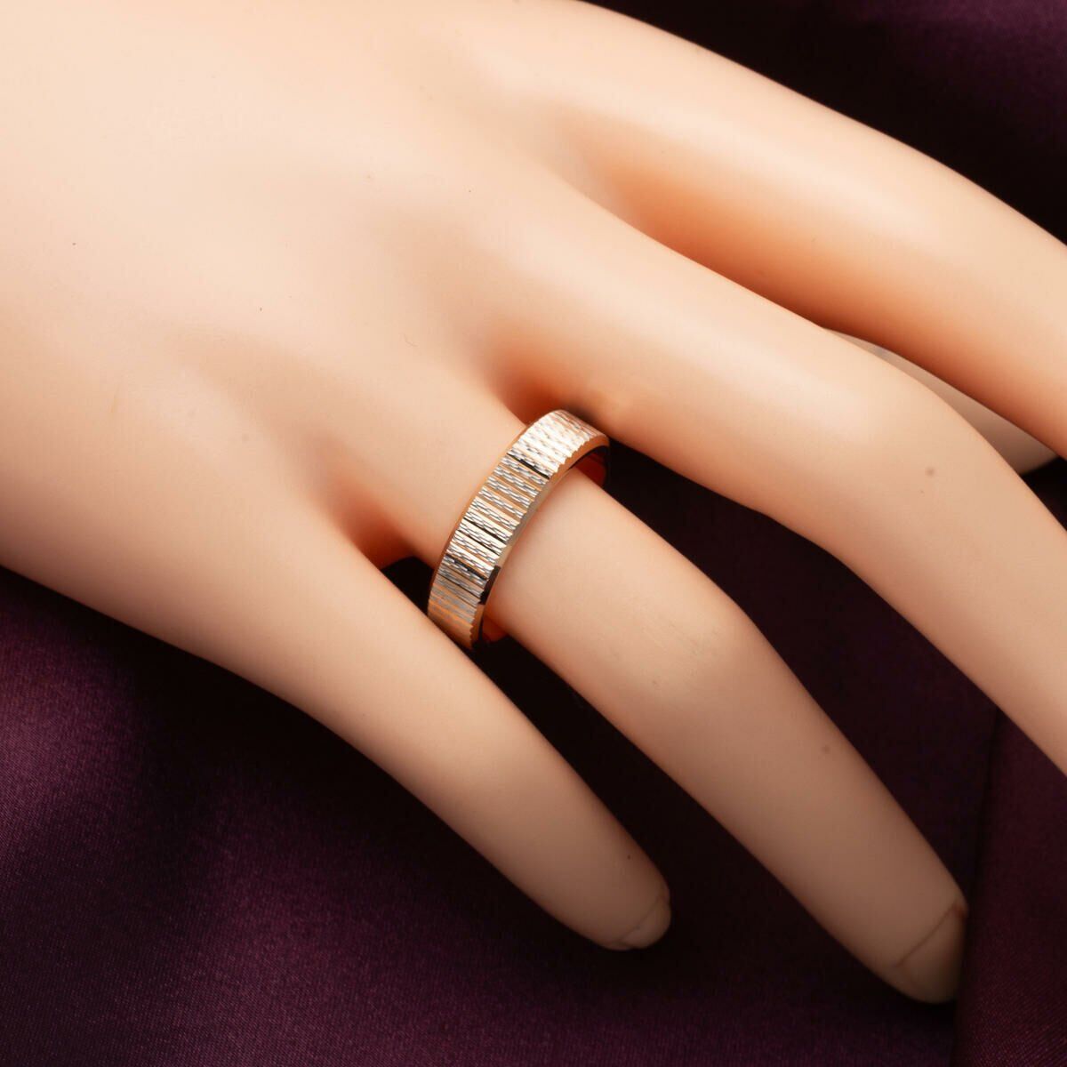 14K Rose Gold Women's Modern Wedding Band Ring