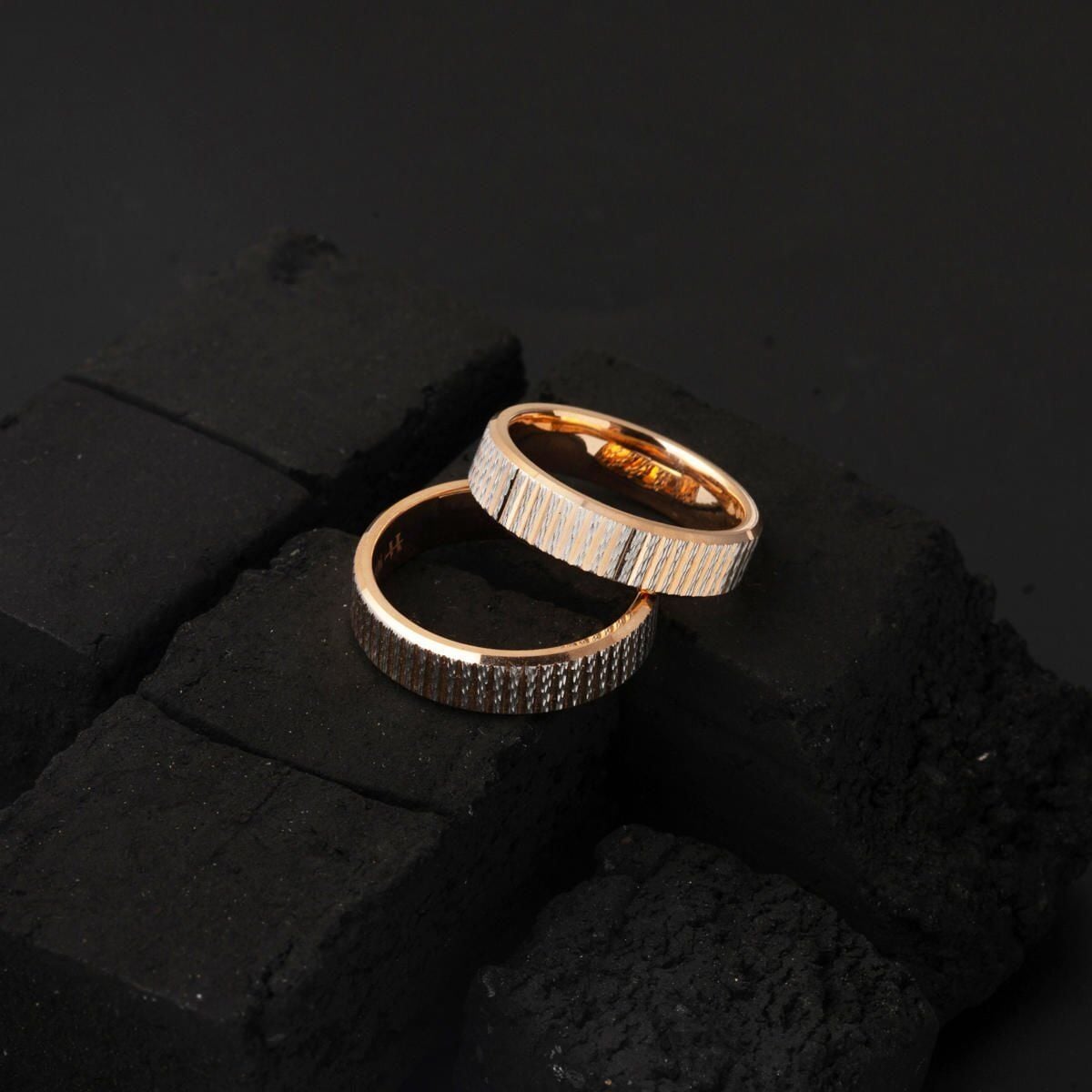 14K Rose Gold Women's Modern Wedding Band Ring