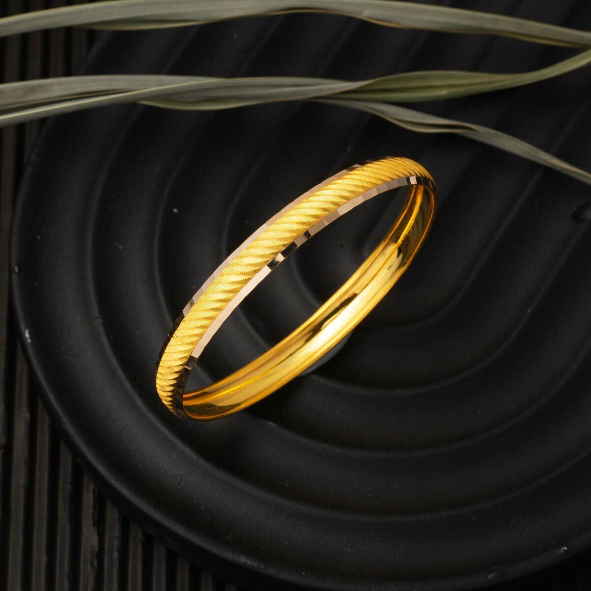 14K Yellow Gold Setina Baby Children's Bangle