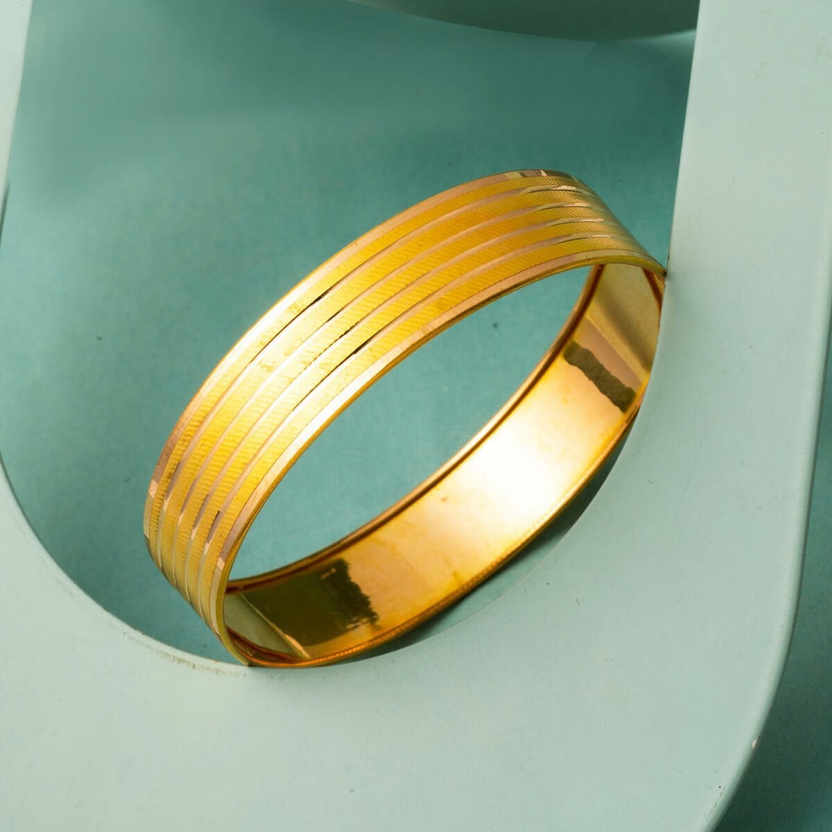 14K Yellow Gold Trabzon Mesh Bangle