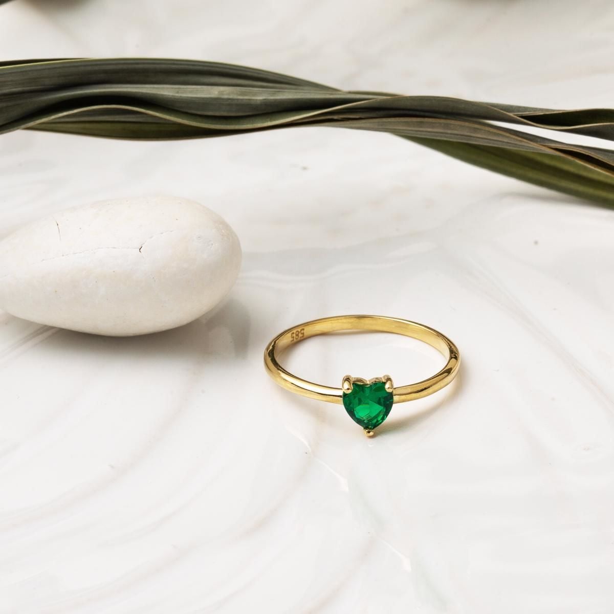 14K Yellow Gold Green Heart Cubic Zirconia Ring (1.48 g)