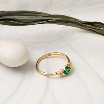 14K Yellow Gold Green Square Cubic Zirconia Ring