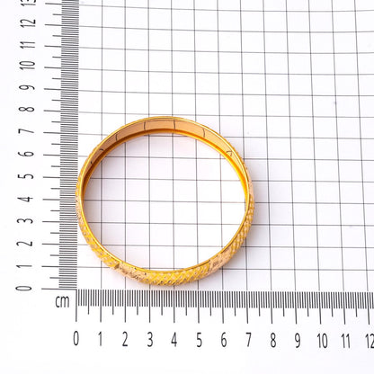 22K Yellow Gold 1.5 CM Wide Bangle (14 g)