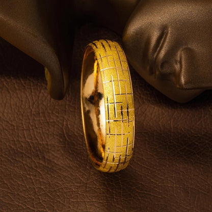 22K Yellow Gold 1.5 CM Wide Bangle (14 g)