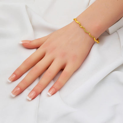 14K Yellow Gold Zigzag Sparkling Ajda Bracelet