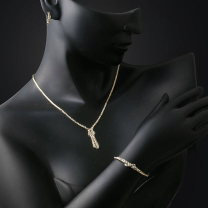 14K Yellow Gold Knot Engraved Bridal Set