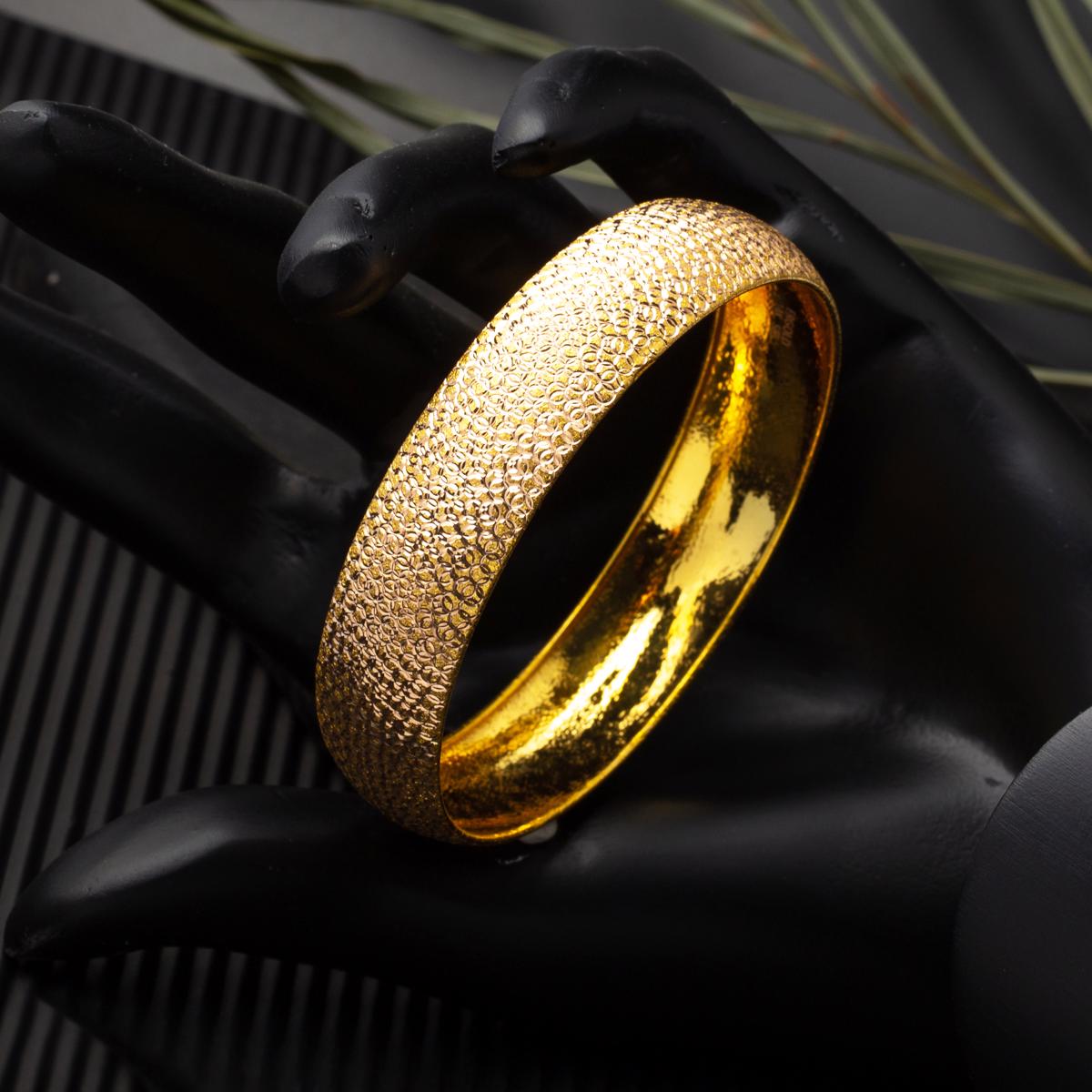 14K Yellow Gold 1.5 cm Wide Bangle