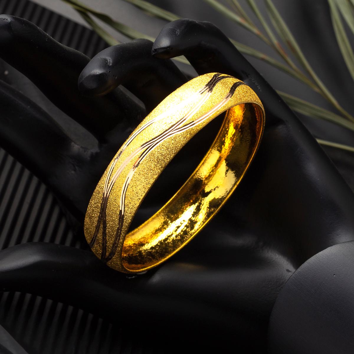 14K Yellow Gold 1.5 cm Wide Bangle (11 g)