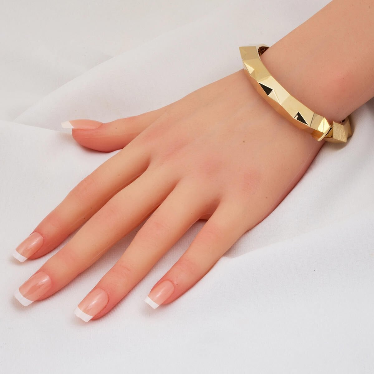 14K Yellow Gold Swallow Hinged Cuff Bangle