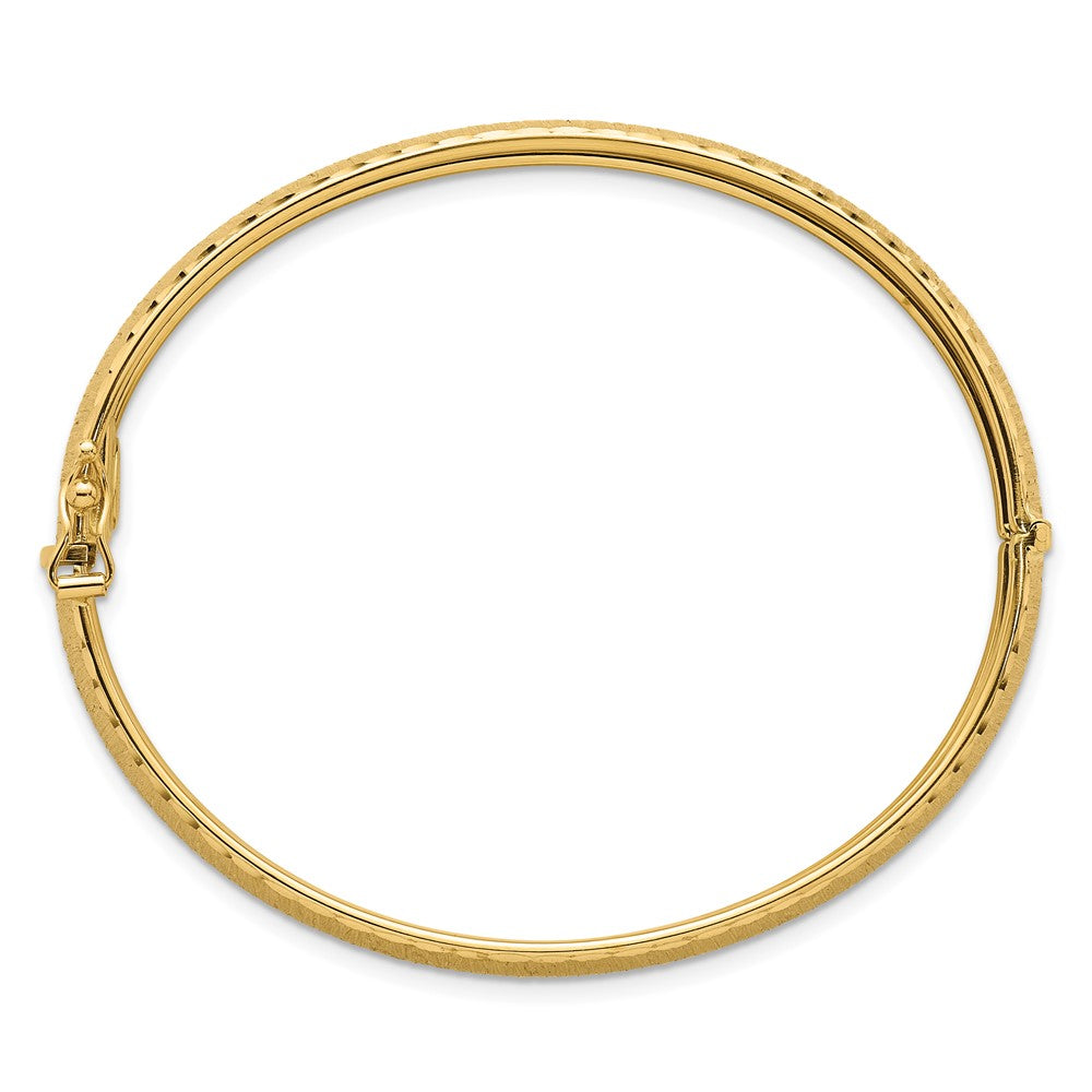 14K Yellow Gold Polished Diamond-cut Textured 11.75mm Hinged Oval Bangle Bracelet
