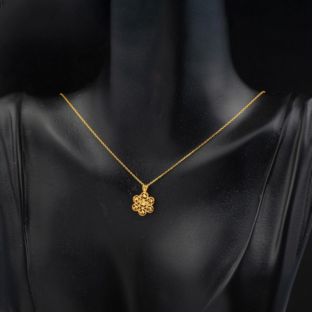 22K Yellow Gold 2-Piece Earrings Necklace Set