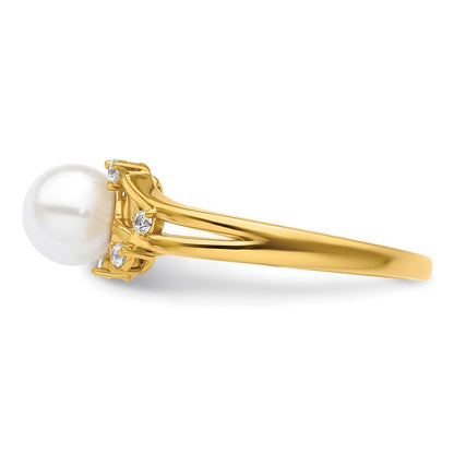 14K Yellow Gold Polished 1/10 carat Diamond and Freshwater Cultured Pearl Size 7 Ring